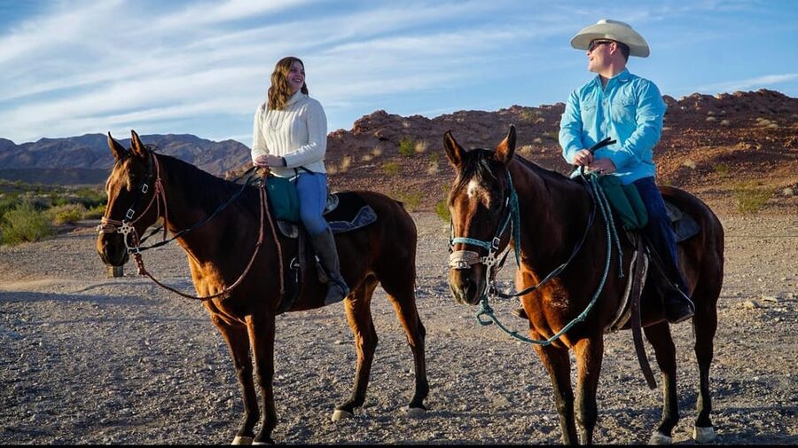 Las Vegas: Horseback Riding Tour with Lunch - What to wear for a comfortable ride