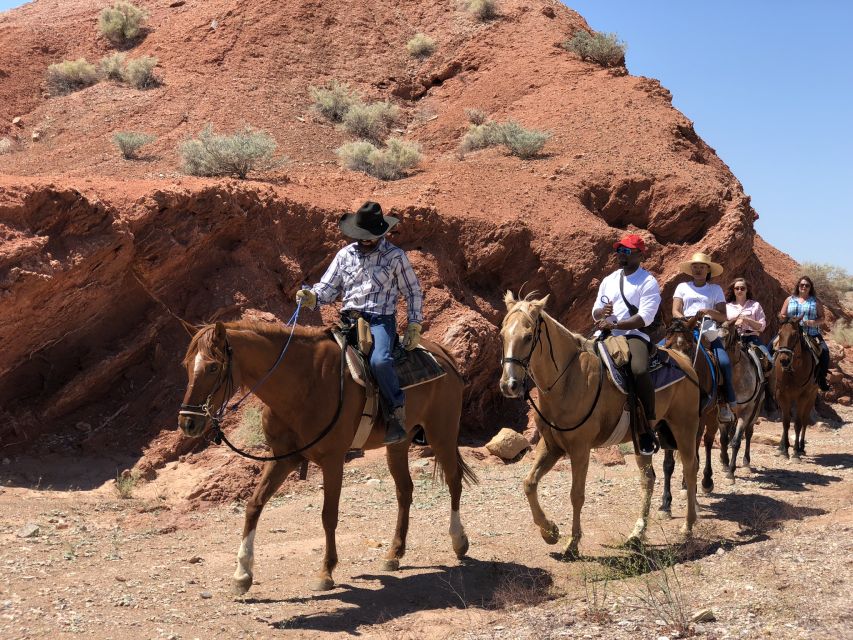 Las Vegas: Horseback Riding with Breakfast - Following the desert trail