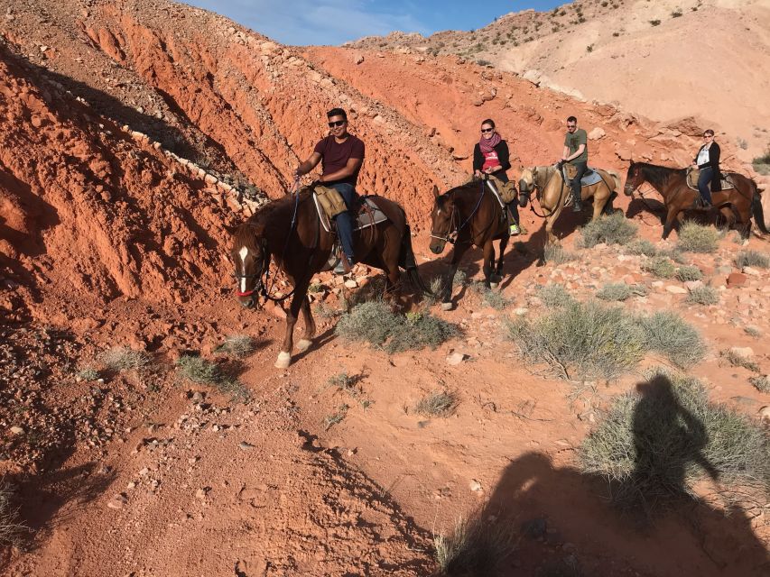 Las Vegas: Horseback Riding with Breakfast - A hearty breakfast with a ranch feel