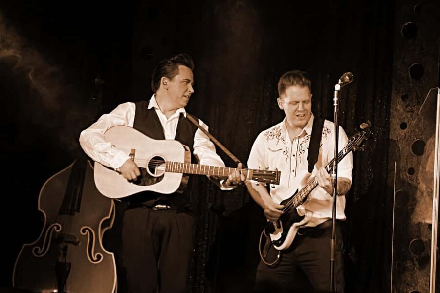 Las Vegas: Johnny Cash Tribute Show - How it fits into a Las Vegas evening