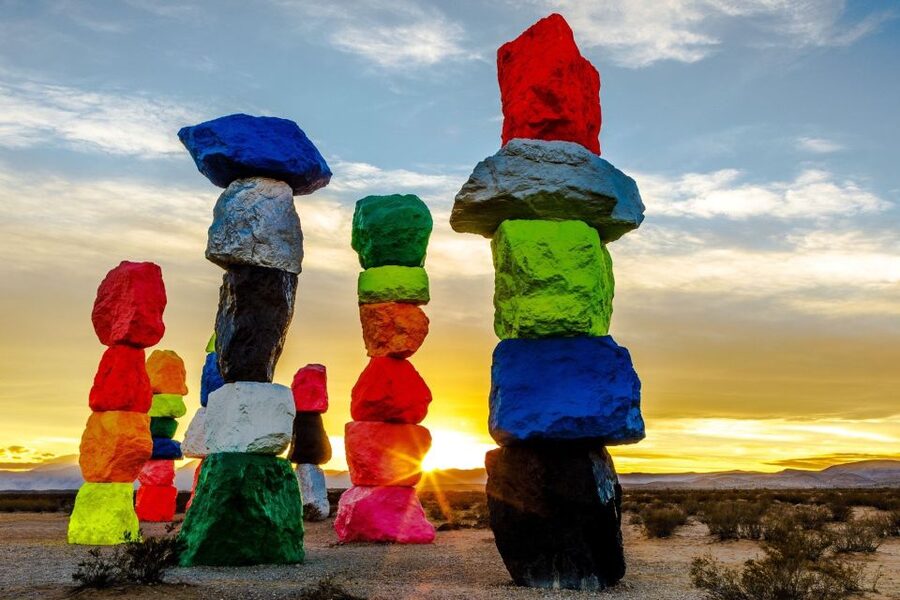 Las Vegas: Mojave Desert, 7 Magic Mountains, Vegas Sign Tour - Key points to know before booking