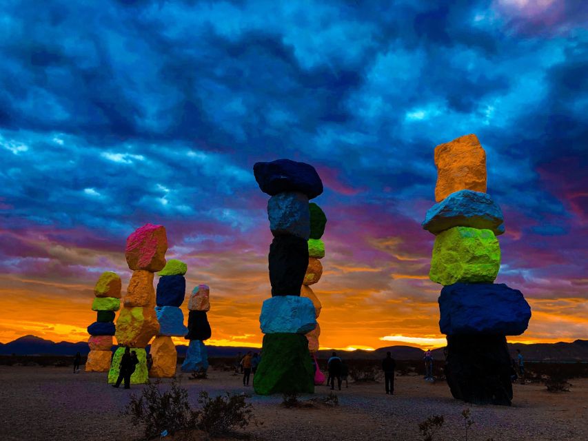 Las Vegas: Mojave, Red Rock Sign and 7 Magic Mountains Tour - The Mojave Desert in close view