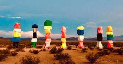 Mojave, Red Rock Sign and 7 Magic Mountains Tour
