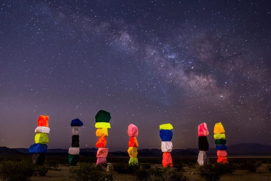 Las Vegas: Mojave, Red Rock Sign and 7 Magic Mountains Tour - The itinerary change you should understand