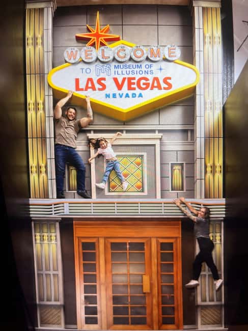 Las Vegas: Museum of Illusions Entry Ticket - What You Actually Do Inside the Museum