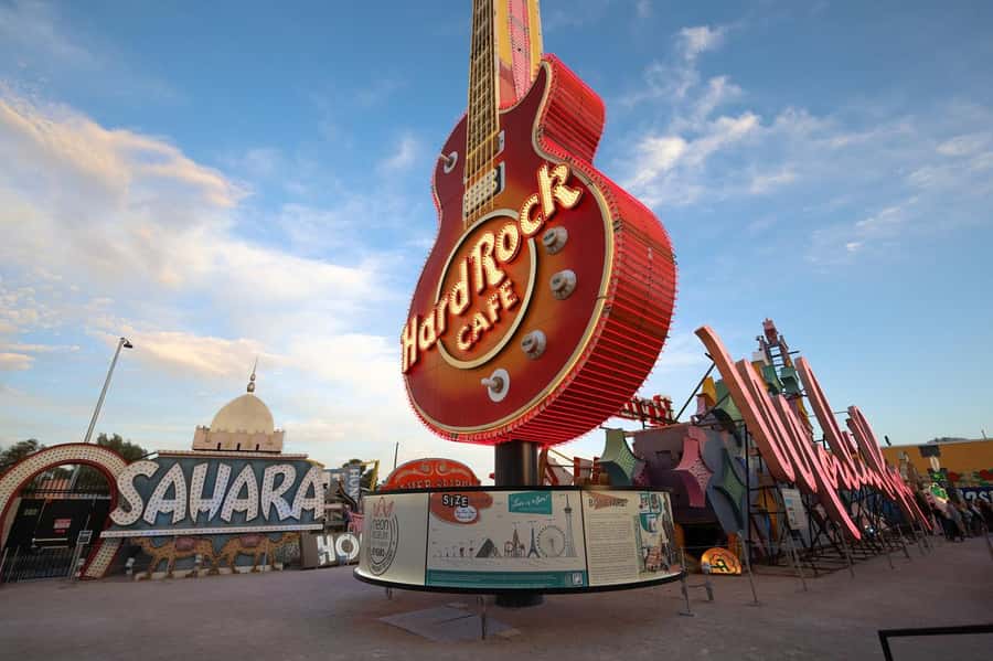 Las Vegas: Neon Museum Experience & Vegas Open-Top Bus Tour - The open-top bus ride along the Strip