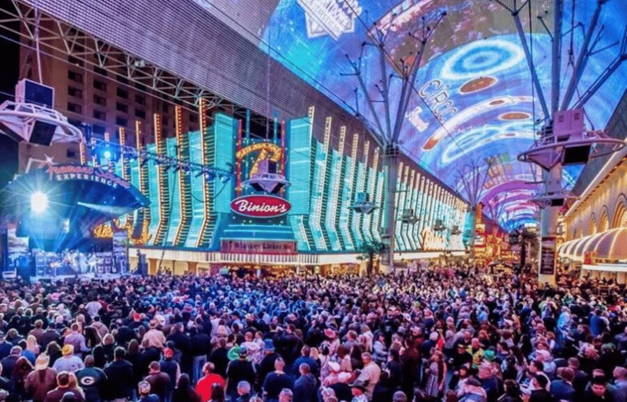 Las Vegas: Night City Tour with Hotel Pickup - How the transportation and timing affect the value