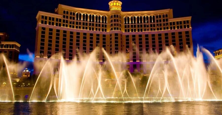 Las Vegas: Night City Tour with Hotel Pickup - Venetian and Palazzo: polished Vegas in 60 minutes