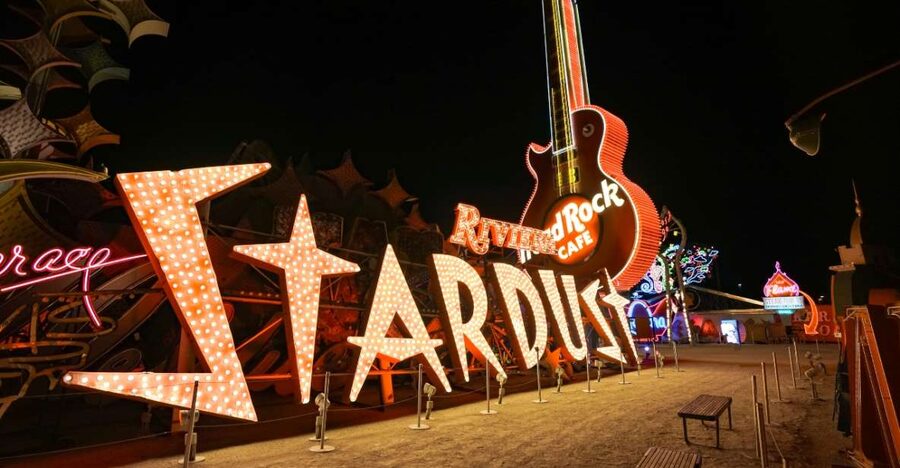 Las Vegas: Night Helicopter Flight and Neon Museum Tour - Your seat can shape the whole flight