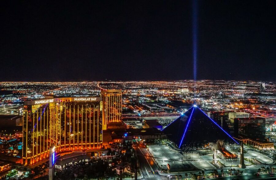 Las Vegas: Night Helicopter Flight over Las Vegas Strip - Is $124 good value?