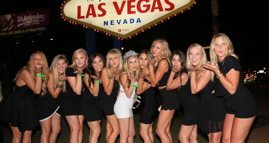 Las Vegas: Nightclub and Bar Crawl with Party Bus and Drinks - The rotating venue list can include major Vegas names