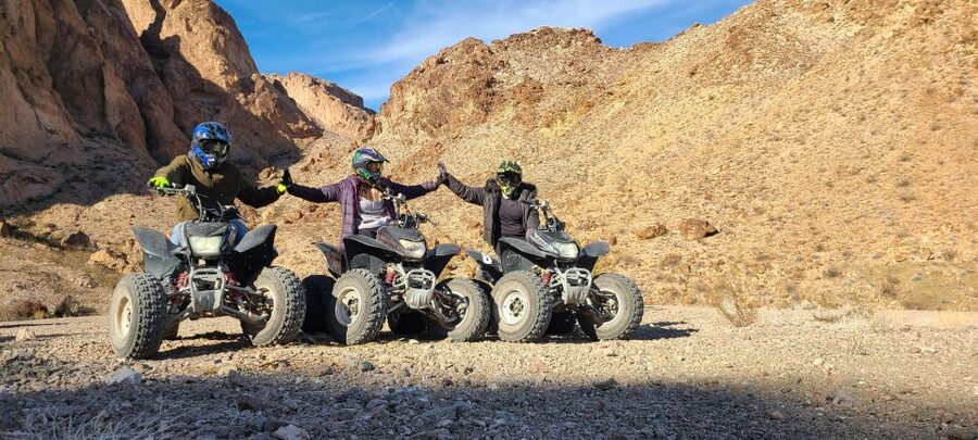 Las Vegas: Old West Adventure ATV/RZR Full-Day Tour - Old cars, mine equipment, and a scavenger hunt