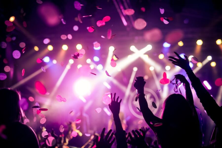 Las Vegas: Party Bus Nightclub Crawl - Smart casual means more than it sounds