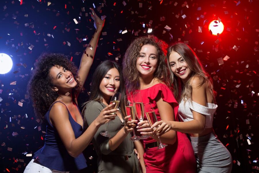 Las Vegas: Party Bus Nightlife Guided Tour - Starting at Flanker Sports Bar in Mandalay Bay