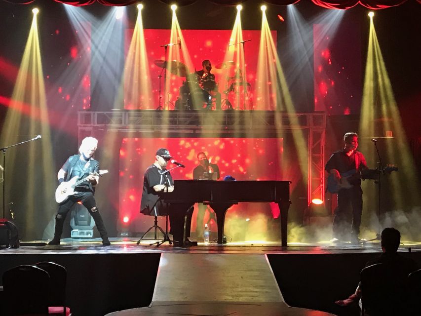Las Vegas: Piano Man by Kyle Martin Live Show Tickets - The band and dancers add more than decoration