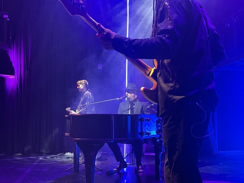 Las Vegas: Piano Man by Kyle Martin Live Show Tickets - Seating at the V Theater
