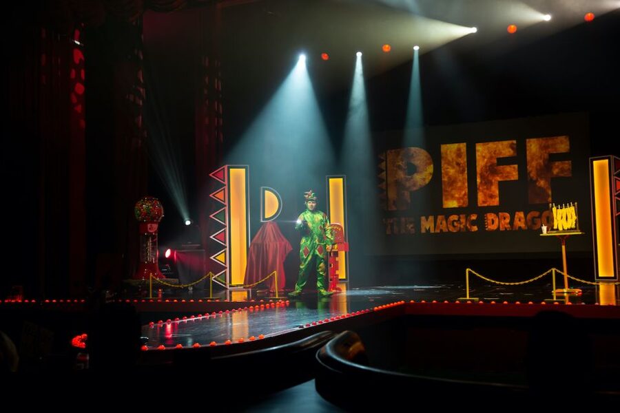 Las Vegas: Piff the Magic Dragon Show at the Flamingo - The 75-Minute Format and Your Evening Plans