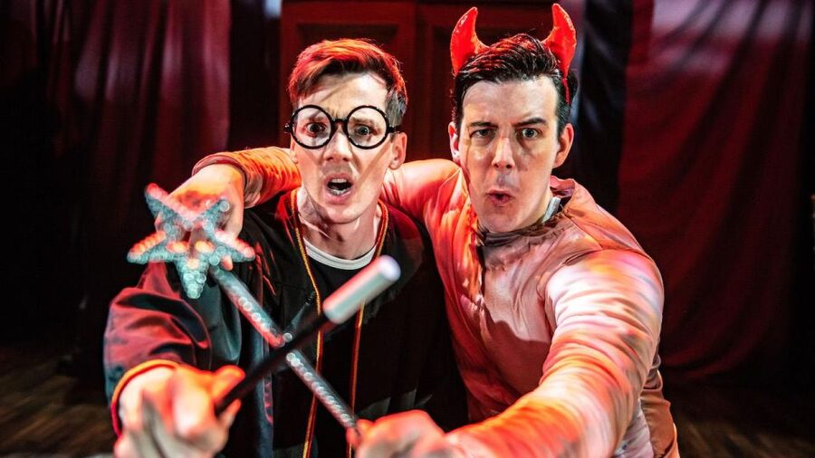 Las Vegas: Potted Potter - The Unauthorized Harry Experience - From a five-minute joke to a full Las Vegas show