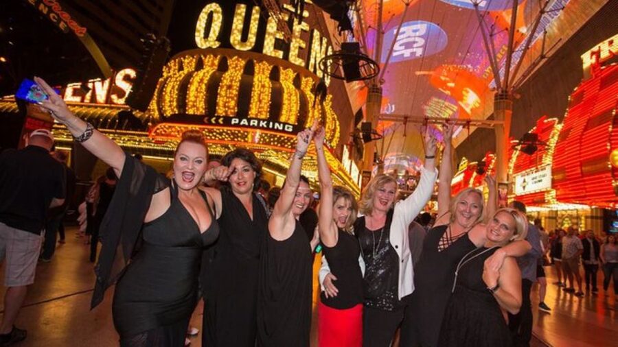 Las Vegas: Private Party Bus Tour Of Vegas Strip w Champagne - Key points to know before booking