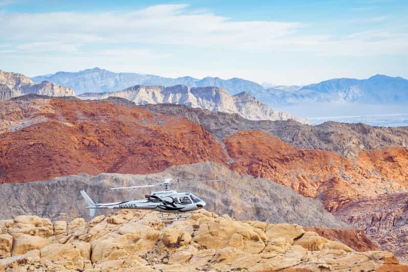 Las Vegas: Red Rock Canyon and Vegas Strip Helicopter Tour - The six-seat helicopter and cabin reality
