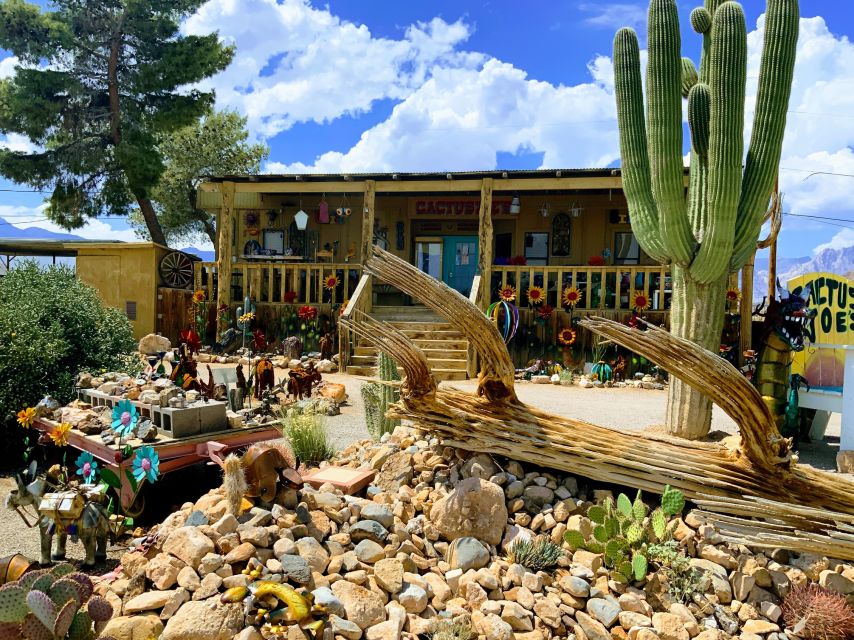 Las Vegas: Red Rock Canyon & Whimsical Cactus Joe's + Lunch - Why this half-day tour works in Las Vegas