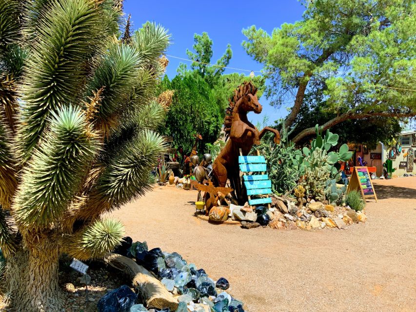 Las Vegas: Red Rock Canyon & Whimsical Cactus Joe's + Lunch - Is $175 per person a fair price?