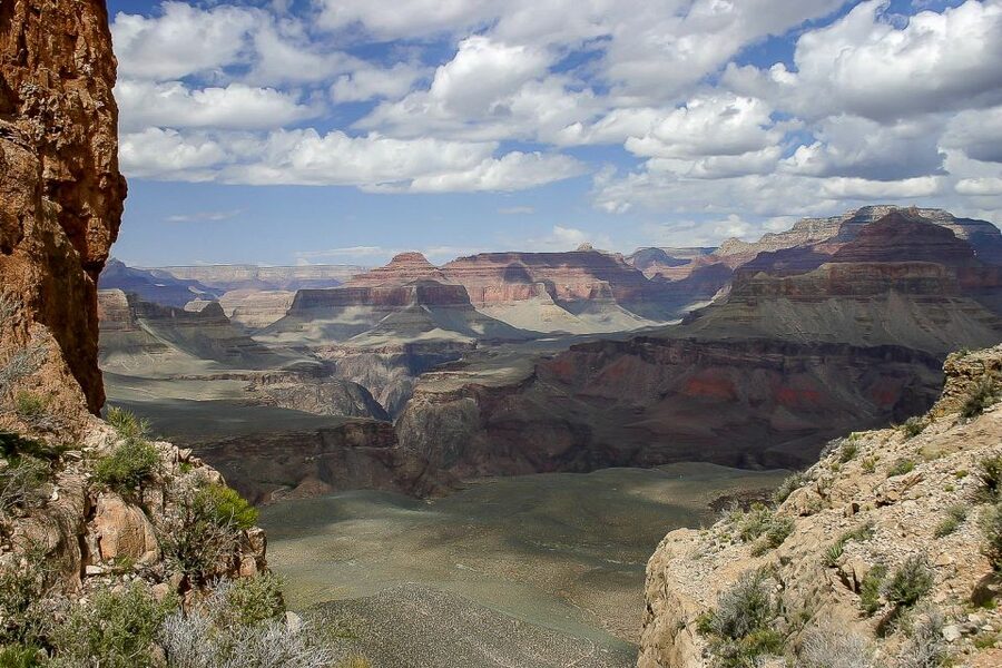 Las Vegas: Roundtrip Flight to Grand Canyon & Hummer Tour - The flight from Boulder City to the South Rim
