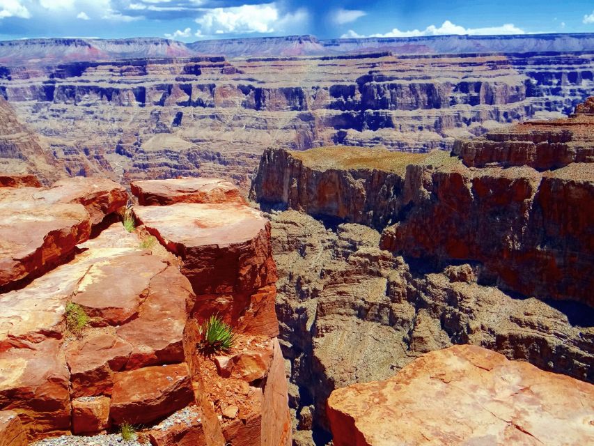 Las Vegas: Small Group Grand Canyon Skywalk, Hoover Dam Tour - The long ride back to Las Vegas
