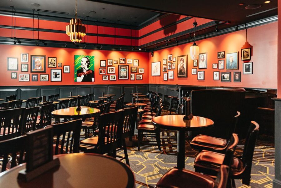 Las Vegas Strip: Brad Garrett’s Comedy Club at MGM Grand - Three Acts Give the Night Some Variety