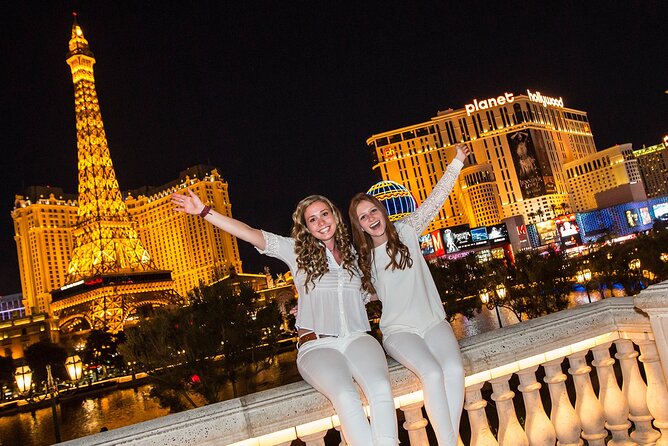 Las Vegas Strip by Super Stretch Limo with Personal Photographer - What the photographer adds