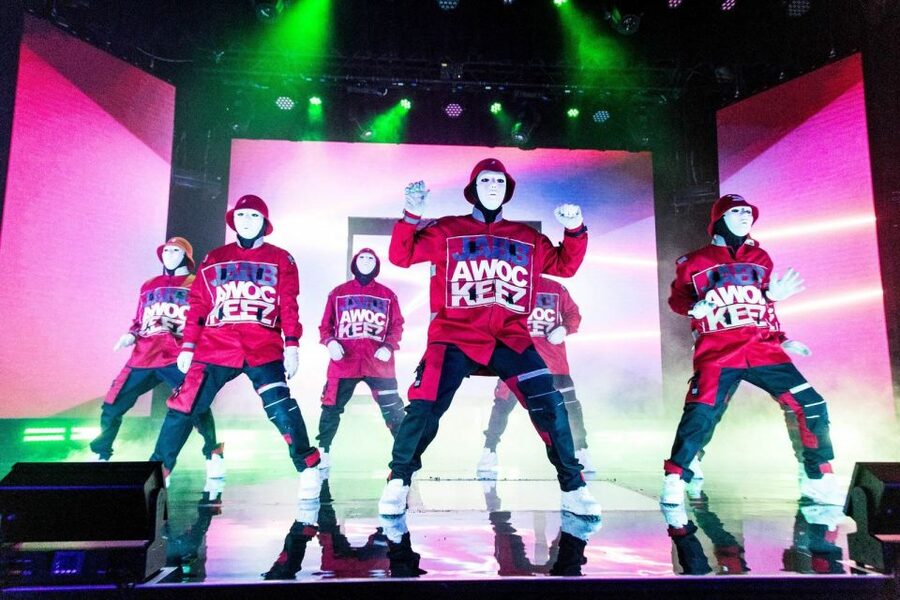 Las Vegas Strip: Jabbawockeez at MGM Grand - Jabbawockeez Brings Masked Dance to MGM Grand