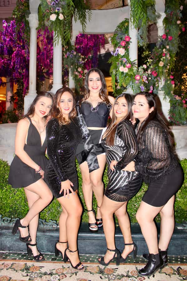 Las Vegas Strip Limo Tour with Champagne and Photos - Who will enjoy this most?