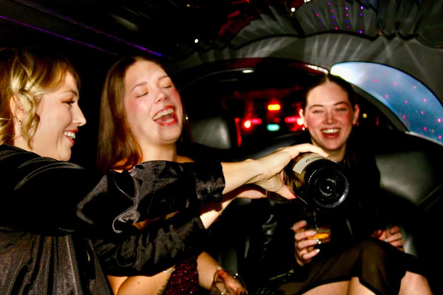 Las Vegas Strip Limo Tour with Champagne and Photos - Stop one: the Welcome to Las Vegas Sign