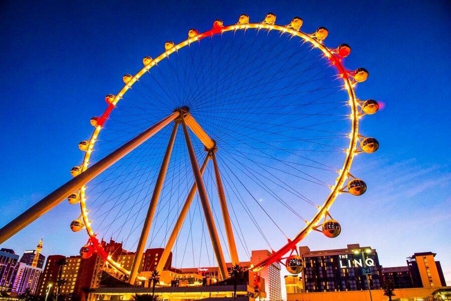 Las Vegas Strip: The High Roller at The LINQ Ticket - Arriving at The LINQ Hotel