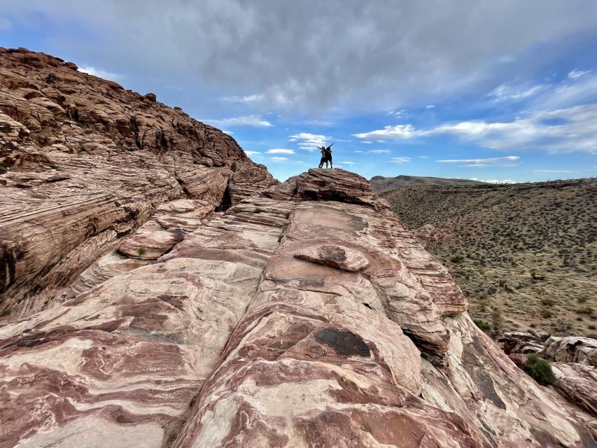 Las Vegas: Sunset Hike and Photography Tour Near Red Rock - Spring Mountain Ranch and Blue Diamond add local texture