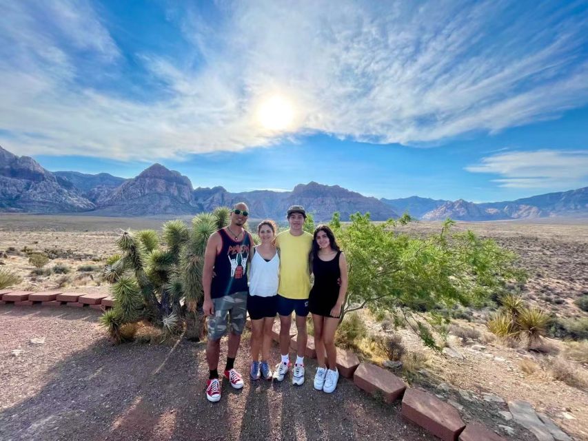 Las Vegas: Sunset Hike and Photography Tour Near Red Rock - The hiking works best when you bring the right expectations