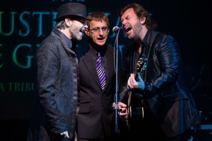 Las Vegas: The Australian Bee Gees at Excalibur Hotel - How the audience response helps set expectations