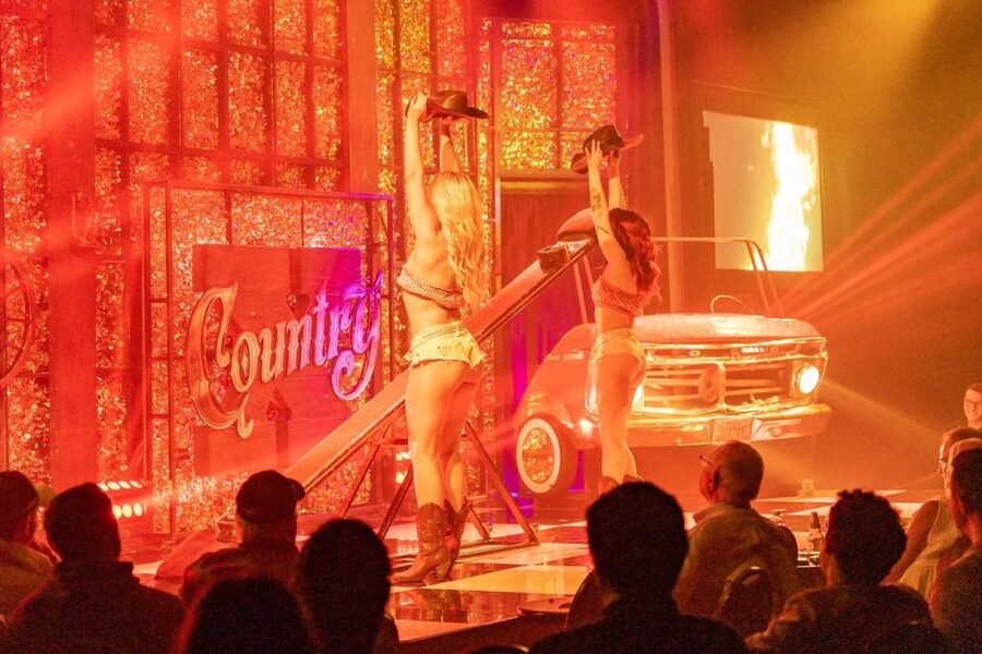 Las Vegas: Tickets to X Country Show at Harrah’s Cabaret - Seating can shape the whole evening