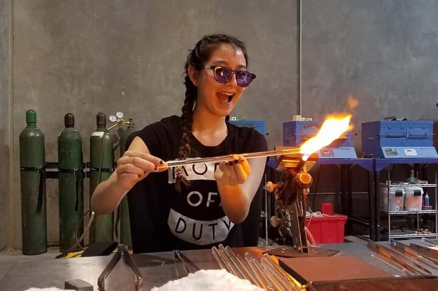 Las Vegas: Torch Glassblowing Class - Watching the demonstration before taking control