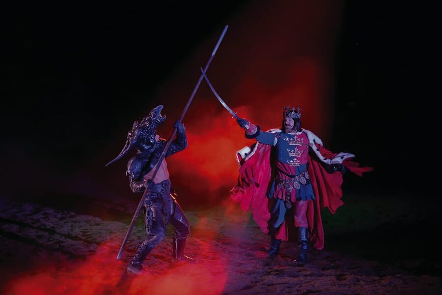 Las Vegas: Tournament of Kings Show at Excalibur - Knights, Horses, and Dirt Underfoot