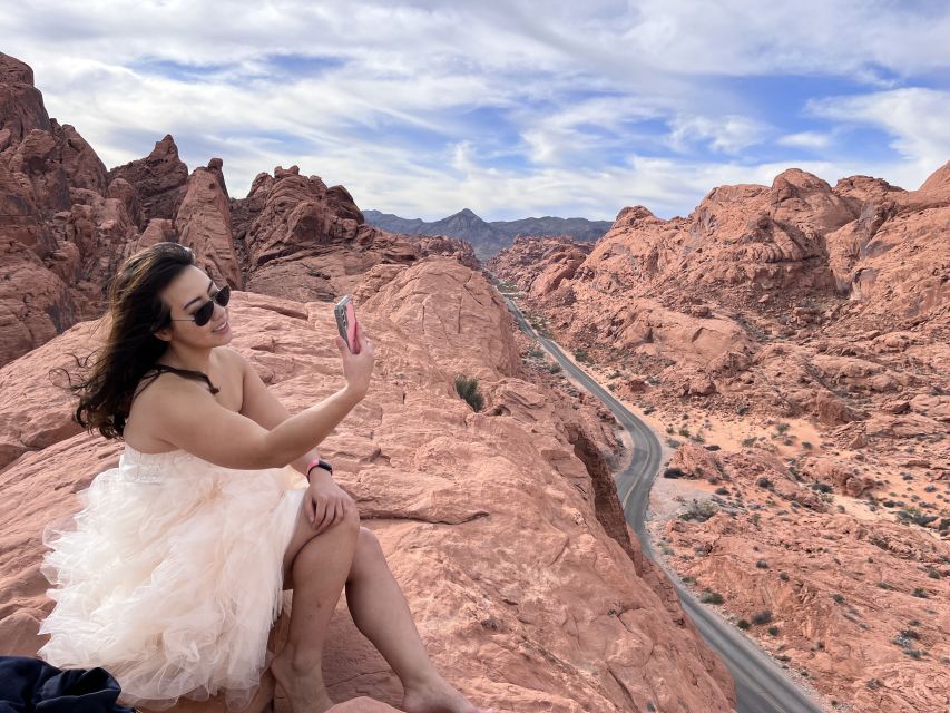 Las Vegas: Valley of Fire and Red Rock Canyon Day Trip - Key points at a glance