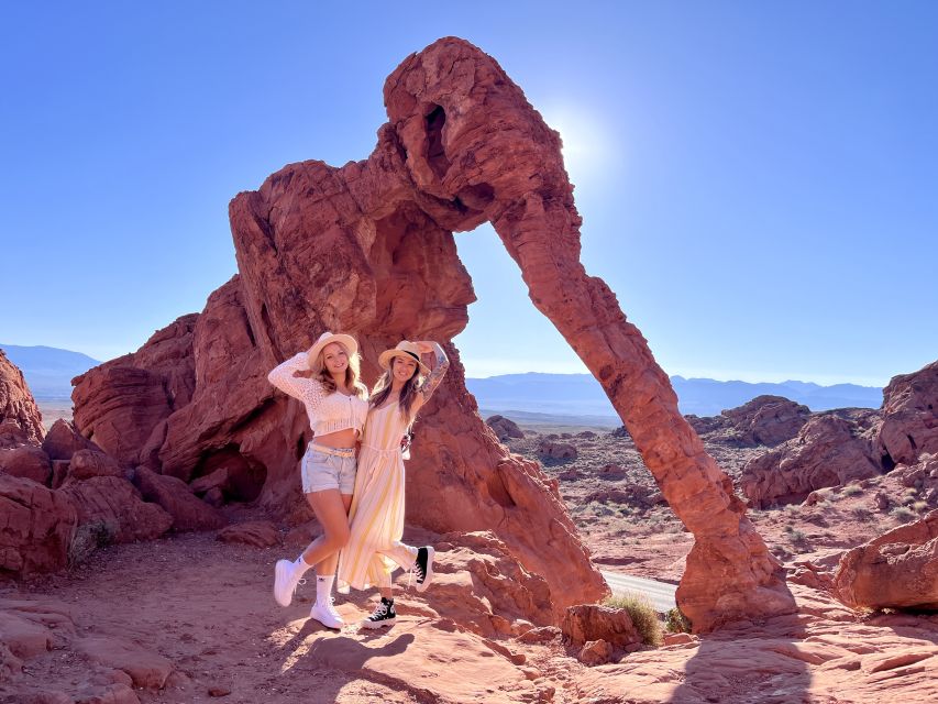 Las Vegas: Valley of Fire and Red Rock Canyon Day Trip - Rainbow Vista and the wide desert view