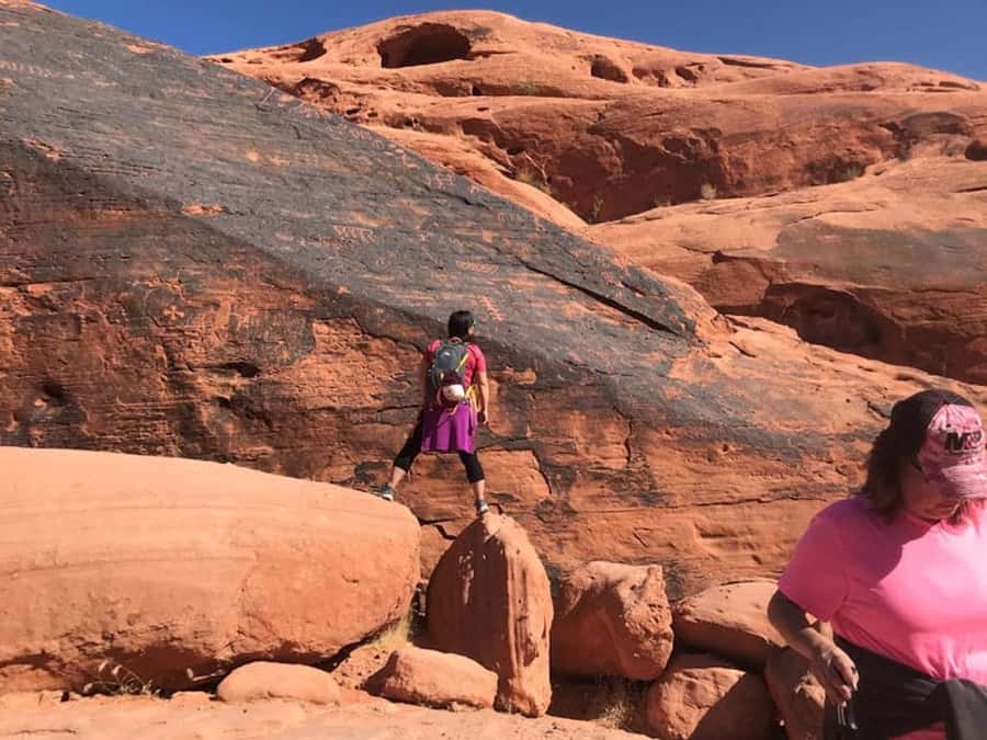 Las Vegas: Valley of Fire Half-Day Guided Hike with Pickup - The Visitor Center sets the scene