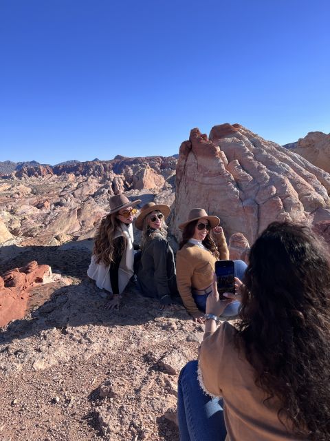 Las Vegas: Valley of Fire Sunset Tour with Hotel Transfers - The guide can change the quality of the visit