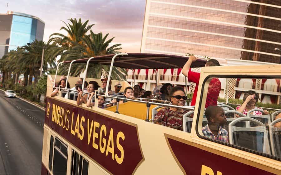 Las Vegas: Vegas After Dark Night Tour with Free Drink (21+) - Is $72 a fair price for two hours?