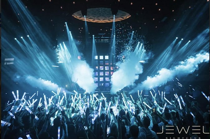 Las Vegas: VIP Club Crawl with Party Bus, Express Entry & Drinks - The final nightclub is where the night opens up