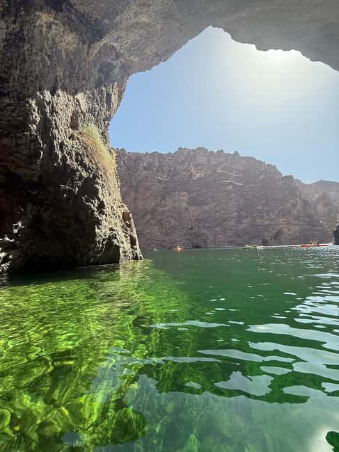 Las Vegas/Willow Beach: Guided Kayak Tour to Emerald Cave - Black Canyon, One Calm Stroke at a Time