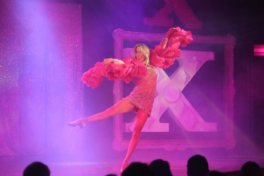 Las Vegas: X Burlesque Show at the Flamingo - Why the small-room setting matters