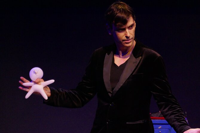 LIOZ: Comedy Magic Uncensored at Planet Hollywood Resort & Casino - Planning an evening at Planet Hollywood
