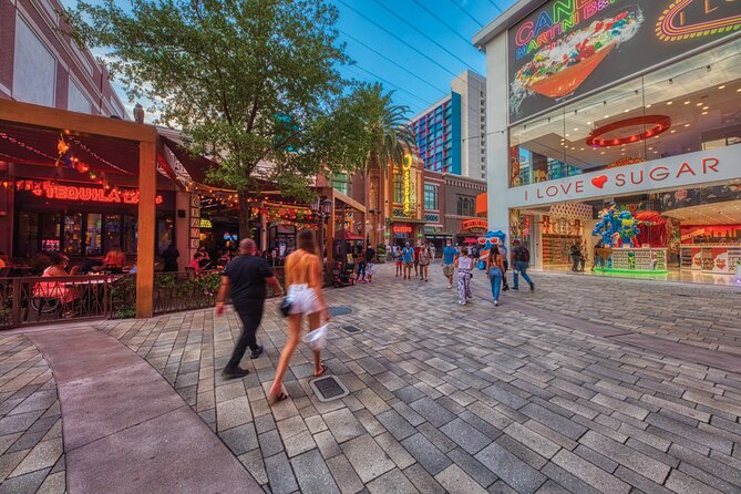 Luenell at Jimmy Kimmel's Comedy Club at the LINQ Promenade - What the listed itinerary really means